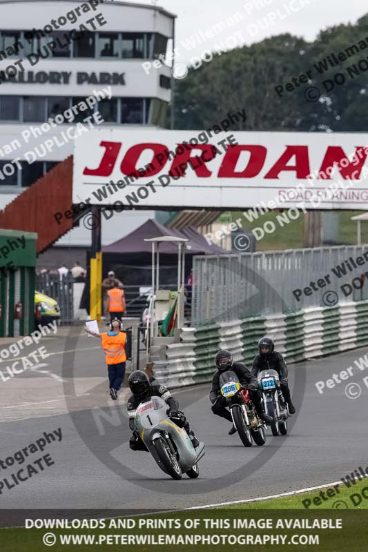 Vintage motorcycle club;eventdigitalimages;mallory park;mallory park trackday photographs;no limits trackdays;peter wileman photography;trackday digital images;trackday photos;vmcc festival 1000 bikes photographs